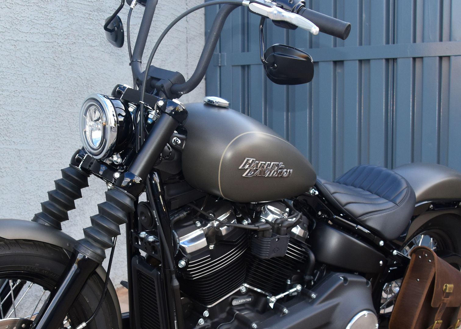 JBSporty ♤ 2018-2024 Street bob Vinyl Fork BLACK OUT KIT